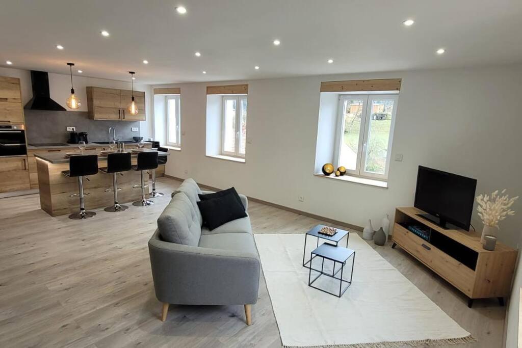 Superbe Appartement Neuf Et Cosy 77 M2 Villers-le-Lac Kültér fotó