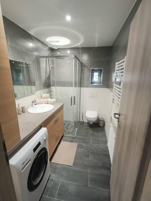 Superbe Appartement Neuf Et Cosy 77 M2 Villers-le-Lac Kültér fotó